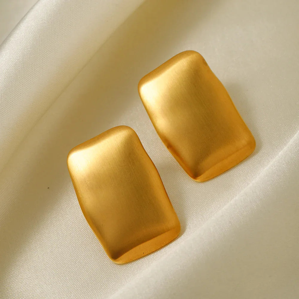 [Royal Vicky]Olive Gold Earrings
