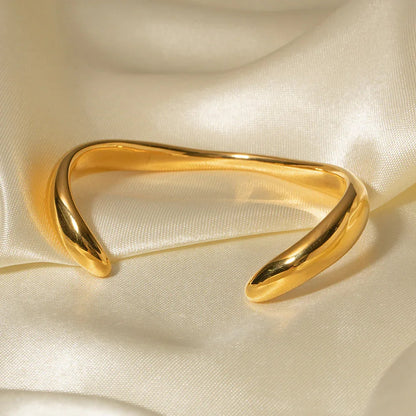 [Royal Vicky]Audrina Contemporary Gold Bangle