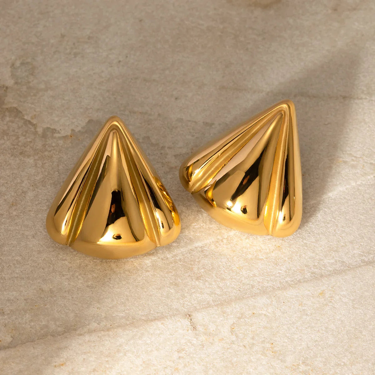 [Royal Vicky]Jillian Vintage Gold Earrings