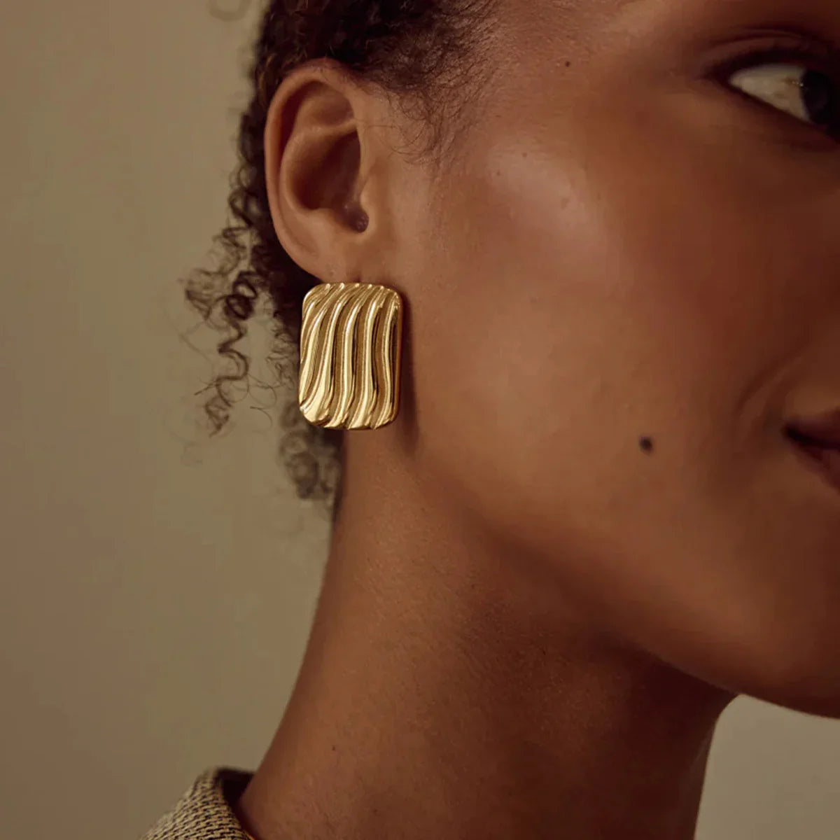 [Royal Vicky]Colette Gold Earrings