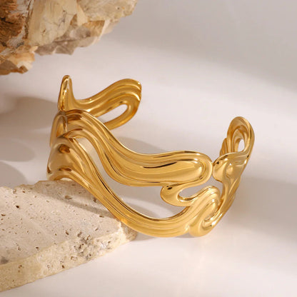 [Royal Vicky]Anissa Wavy Gold Bracelet
