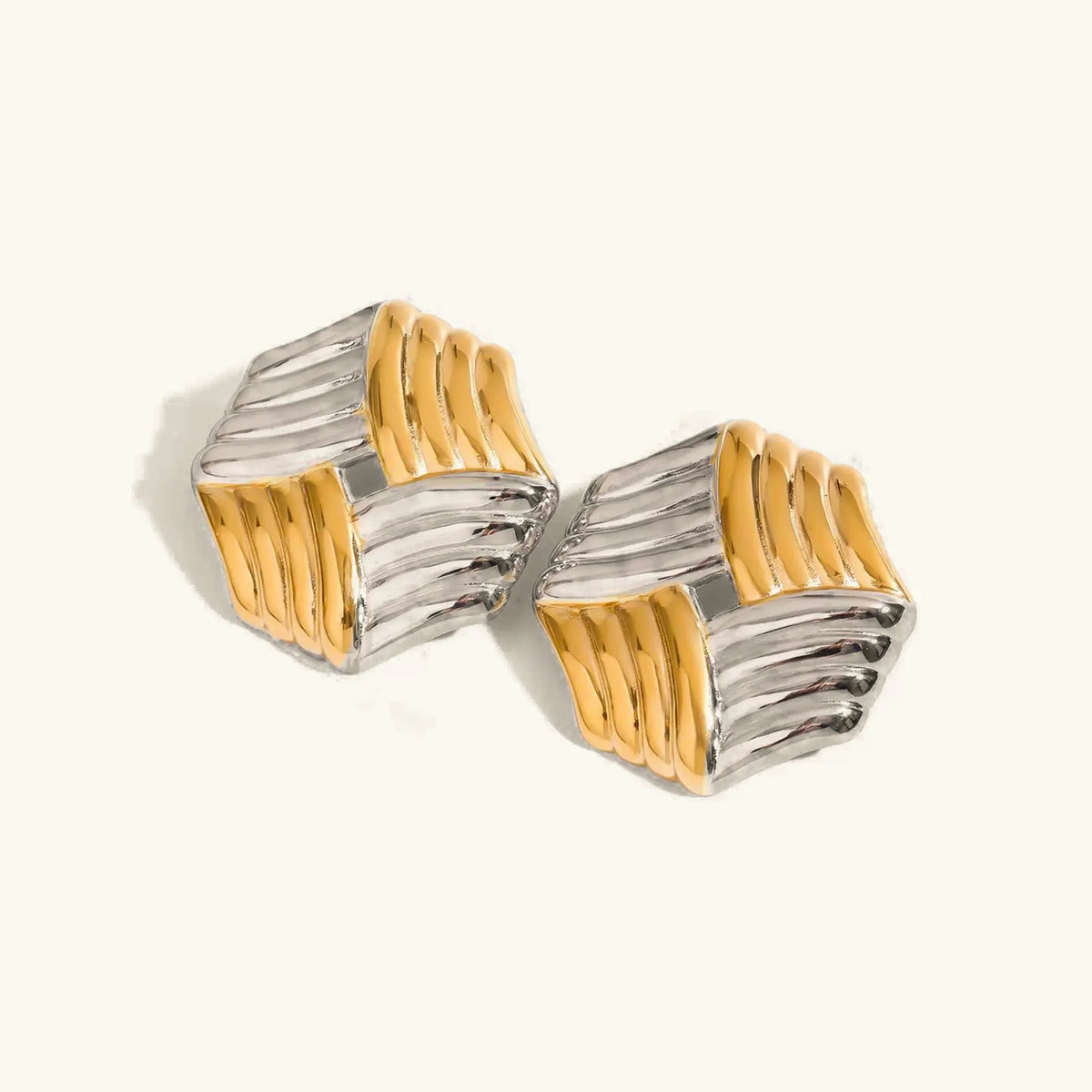 [Royal&Vicky]Vanessa Criss Cut Gold Earrings