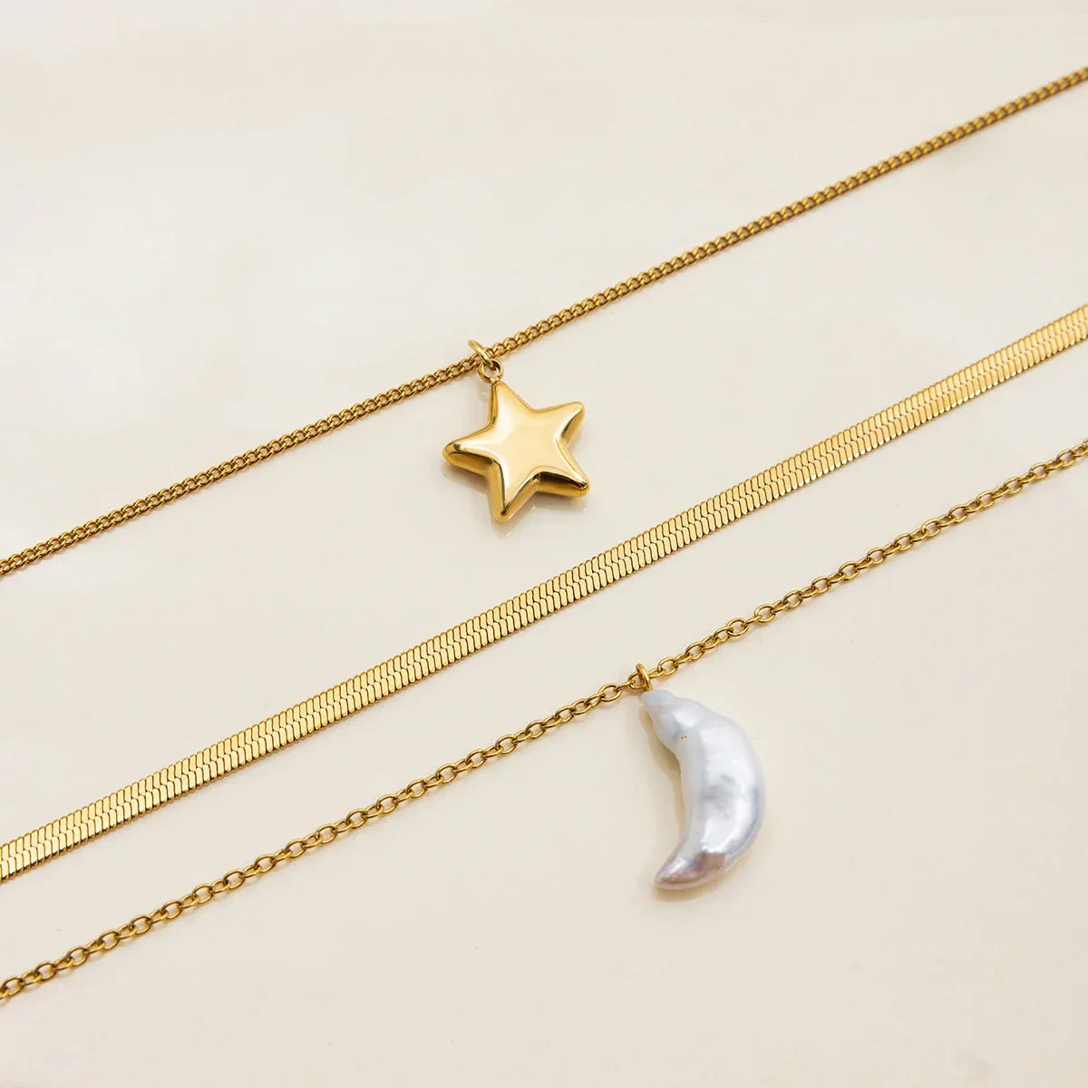 [Royal Vicky]Cirra Sun & Moon Layered Gold Necklace