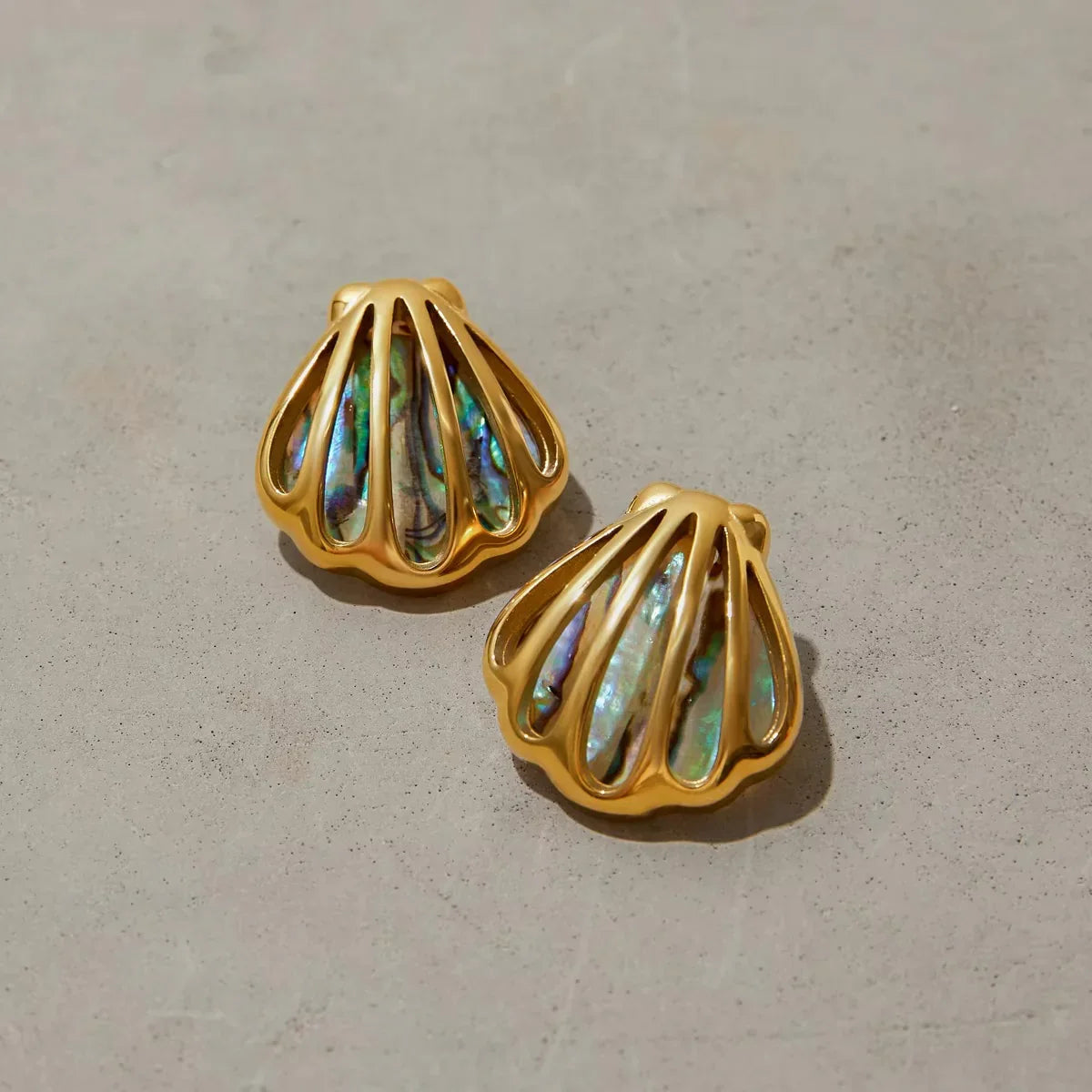 [Royal Vicky]Nixie Gold Seashell Earrings