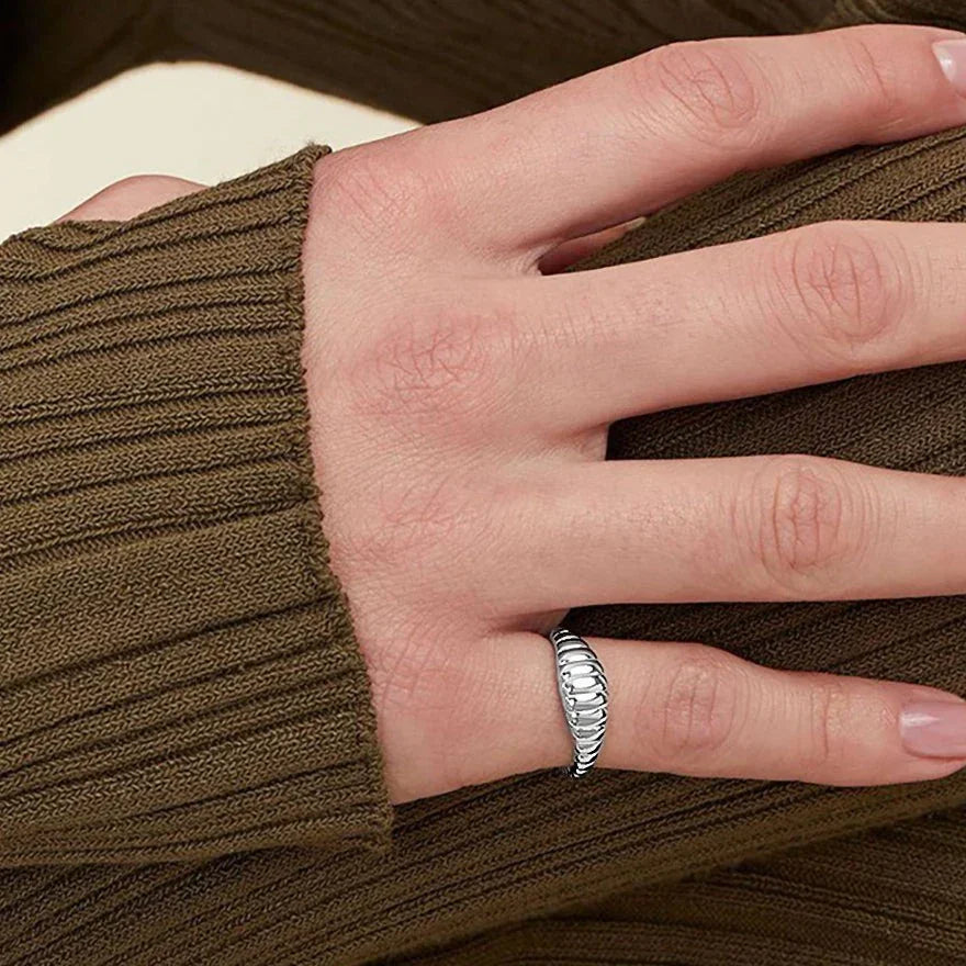 {"[Royal&Vicky]Venn Gold Ring": "[Royal&Vicky] ヴェン・ゴールドリング"}