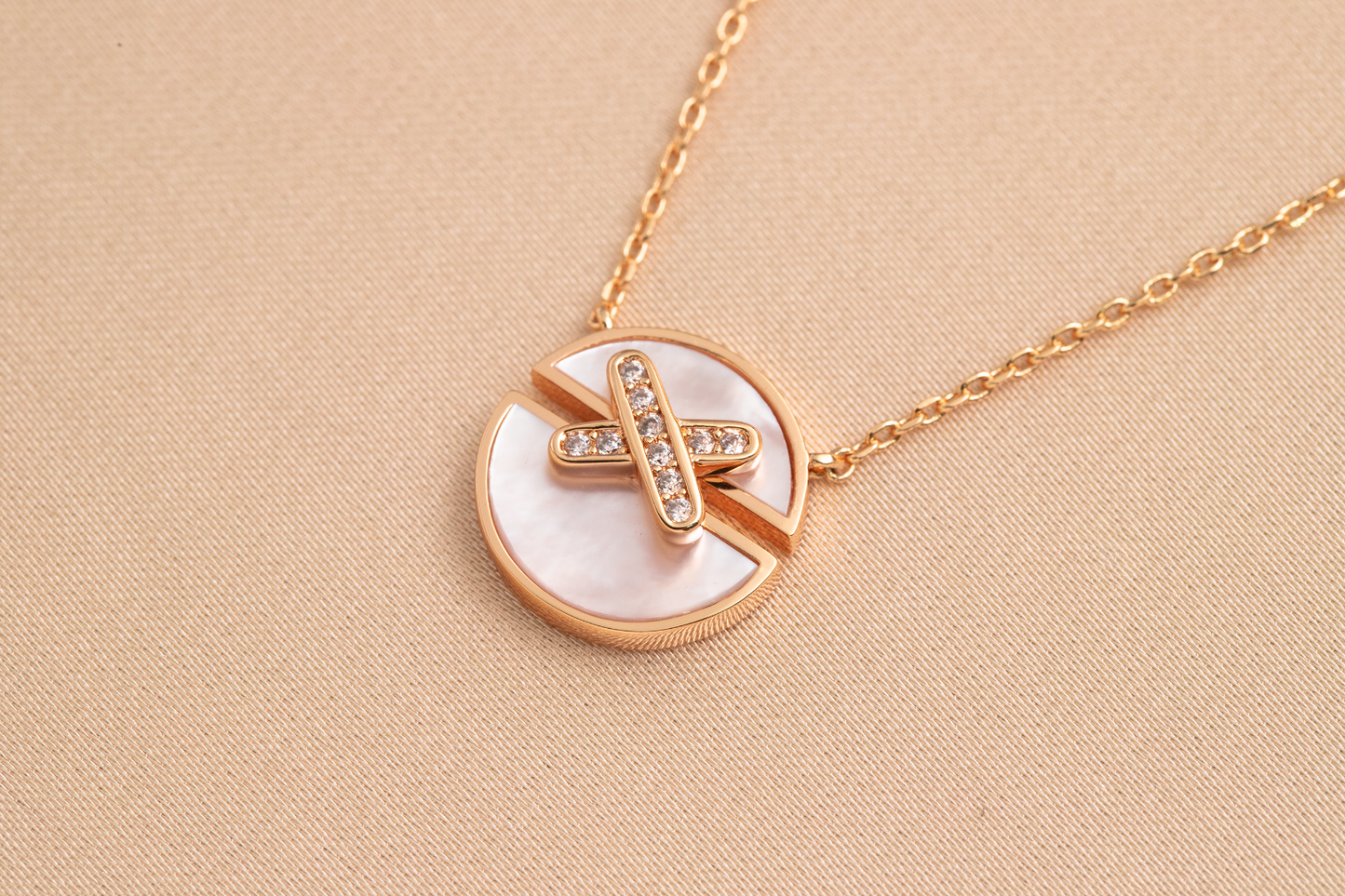 [Vicky]JEUX DE PINK GOLD DIAMANT HALSKETTE
