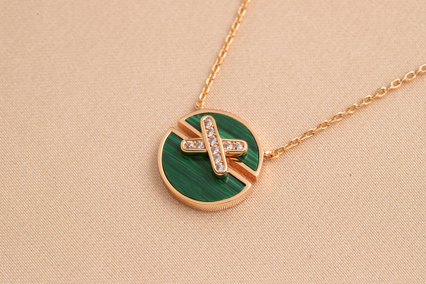 [Vicky]JEUX DE PINK GOLD DIAMANT HALSKETTE