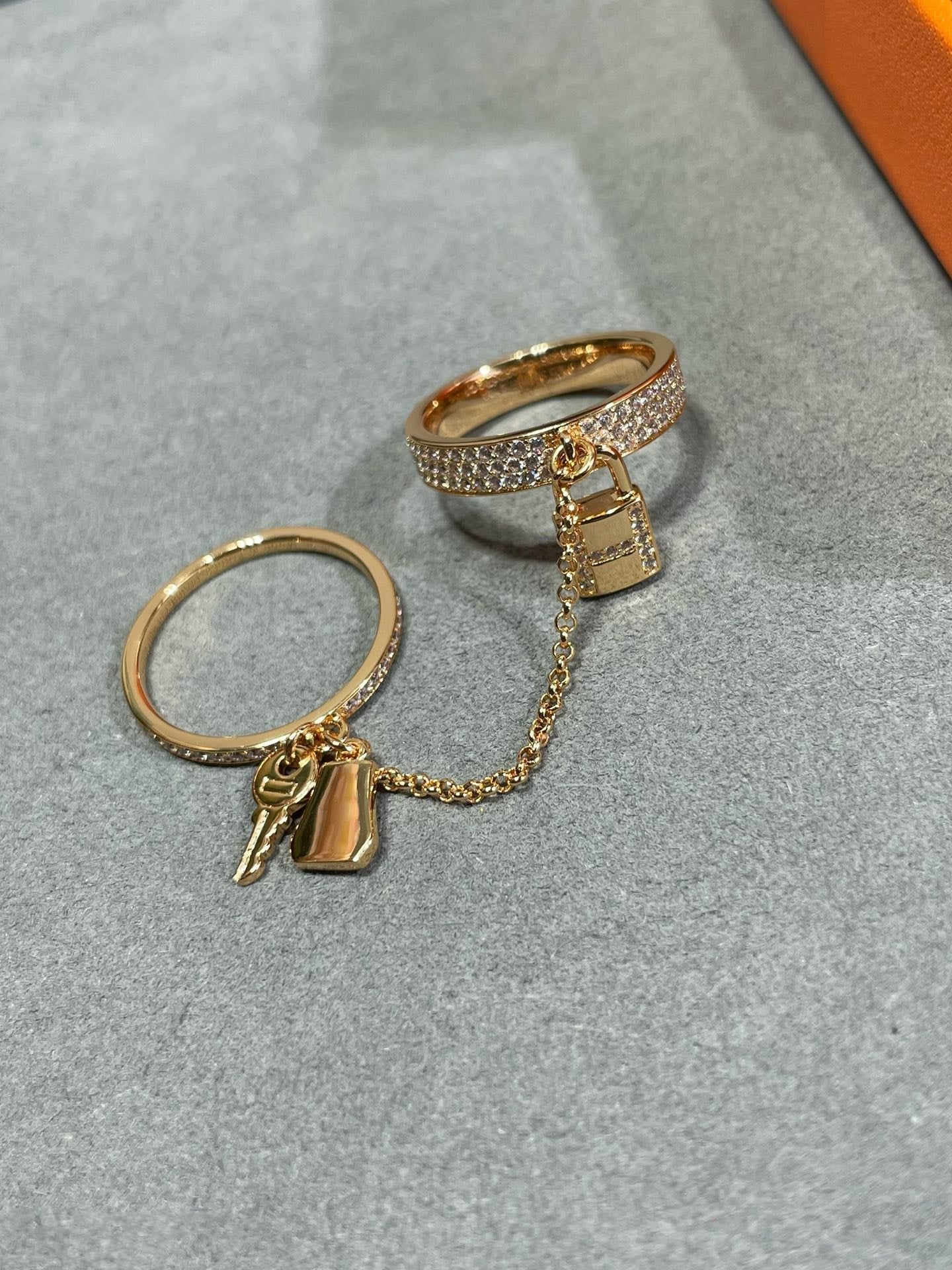 [Vicky]HM KELLY CLOCHETTE DOPPELRING MIT DIAMANTEN