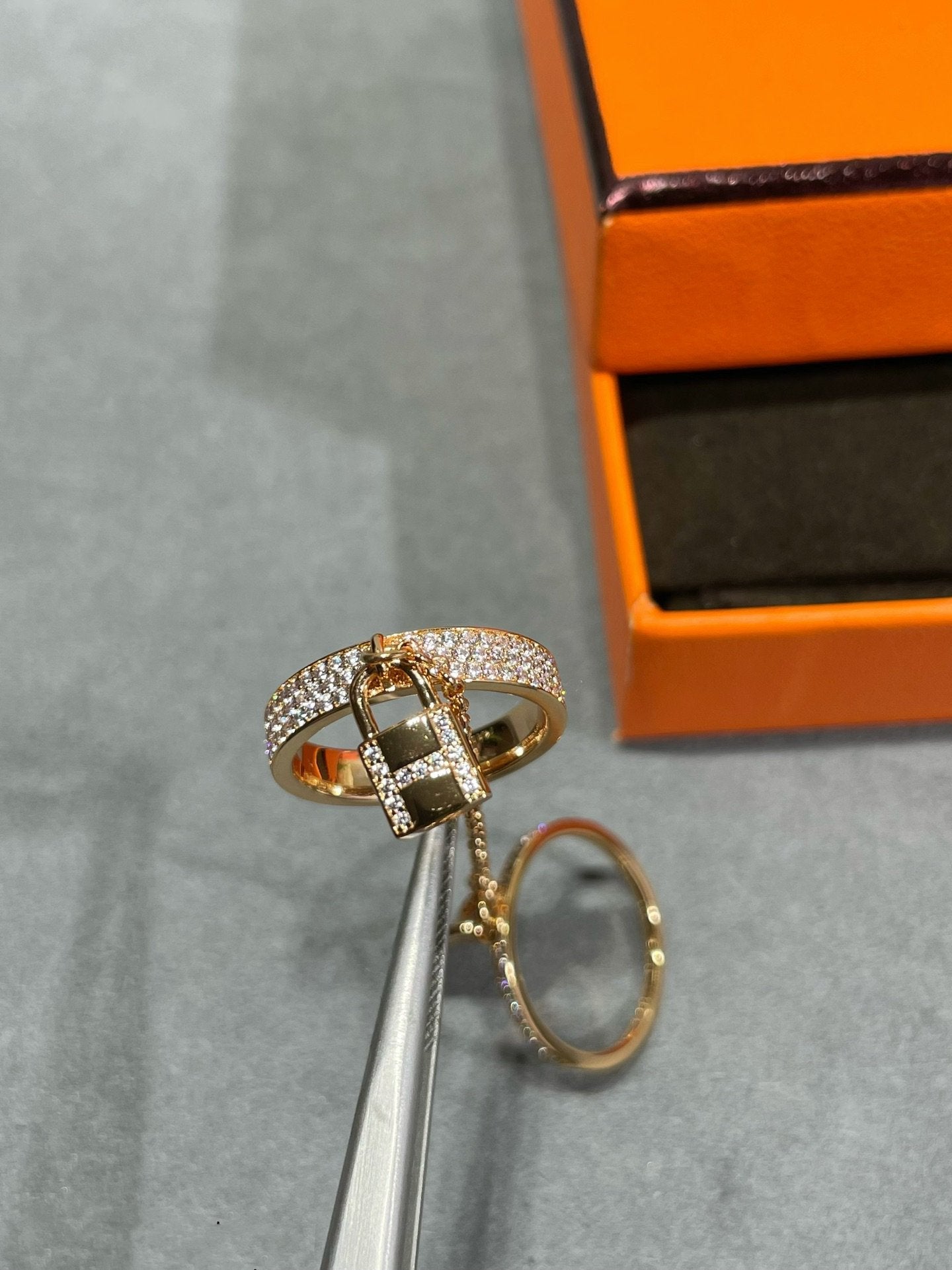 [Vicky]HM KELLY CLOCHETTE DOPPELRING MIT DIAMANTEN