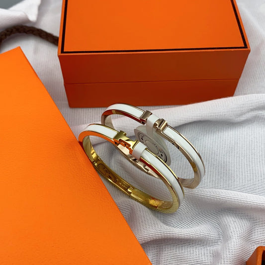 [Vicky]CLASSIC HM CLIC WHITE 8MM ENAMEL BRACELET