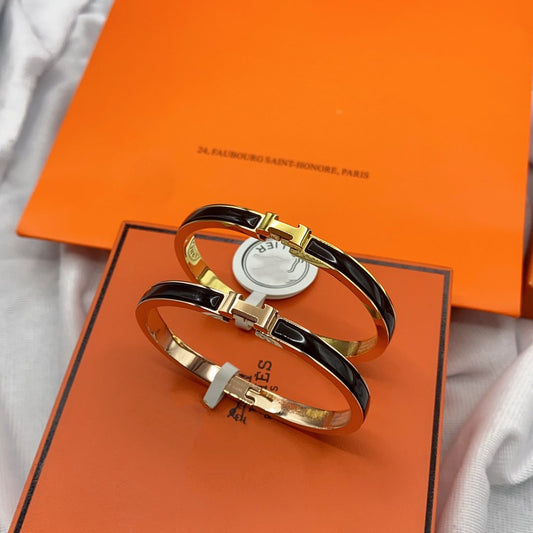 [Vicky]CLASSIC HM CLIC BLACK 8MM ENAMEL BRACELET