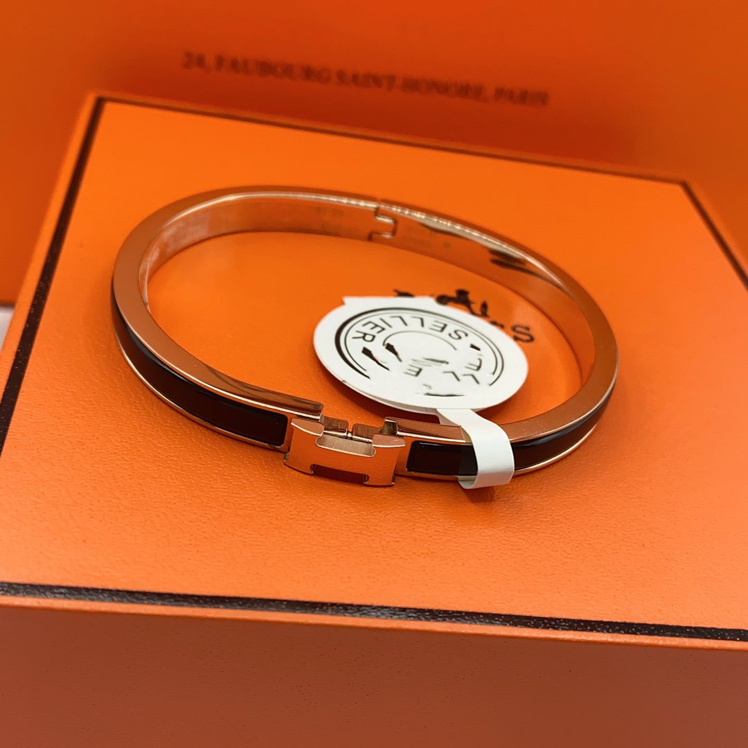 [Vicky]CLASSIC HM CLIC BLACK 8MM ENAMEL BRACELET