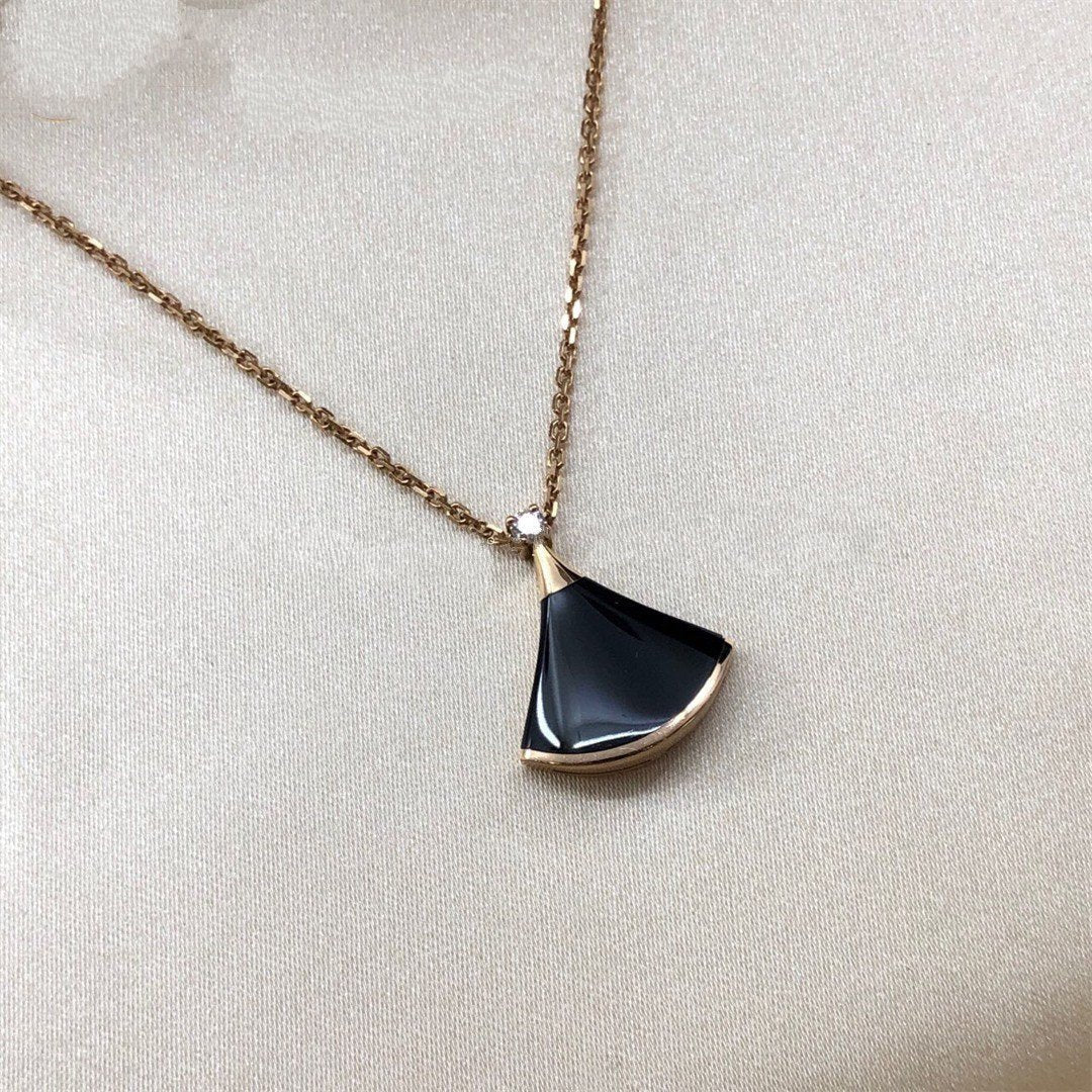 [Vicky]DREAM NECKLACE ONYX 1 DIAMOND