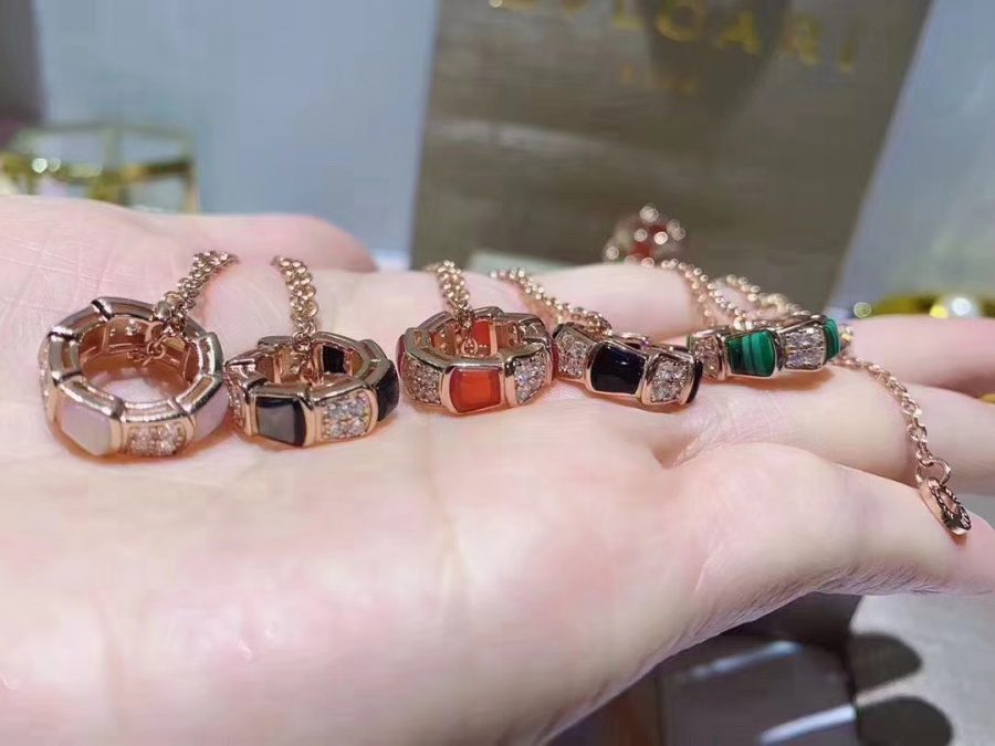 [Vicky]SERPENTI PEDANT DIAMOND NECKLACE