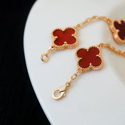 [Vicky] CLOVER 5 MOTIF RED CORNELIAN BRACELET COLLECTION