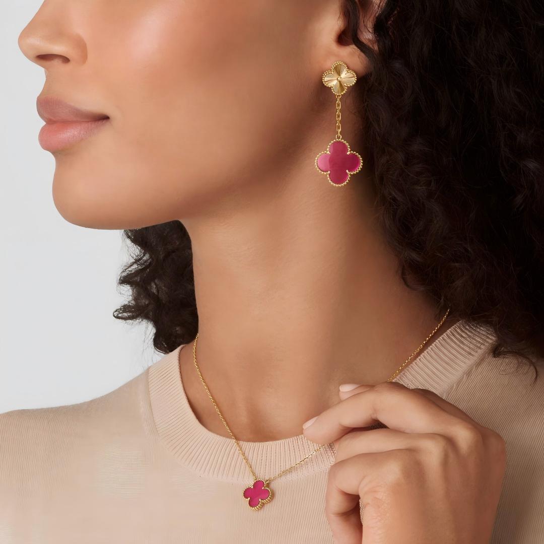 [Vicky]NEW CLOVER 2 MOTIF PINK ENAMEL EARRINGS