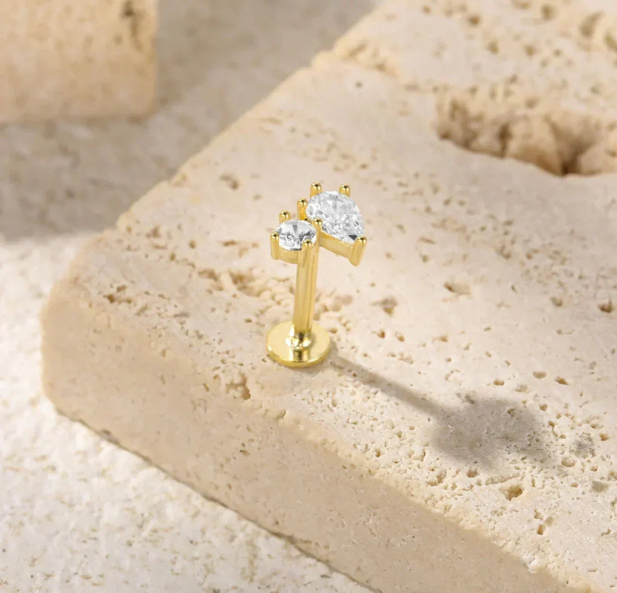 [Royal Vicky]Kate Flat Back Diamond Stud