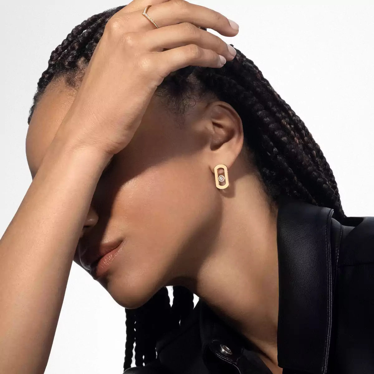 [Vicky]So Move Diamond Earrings in Yellow Gold