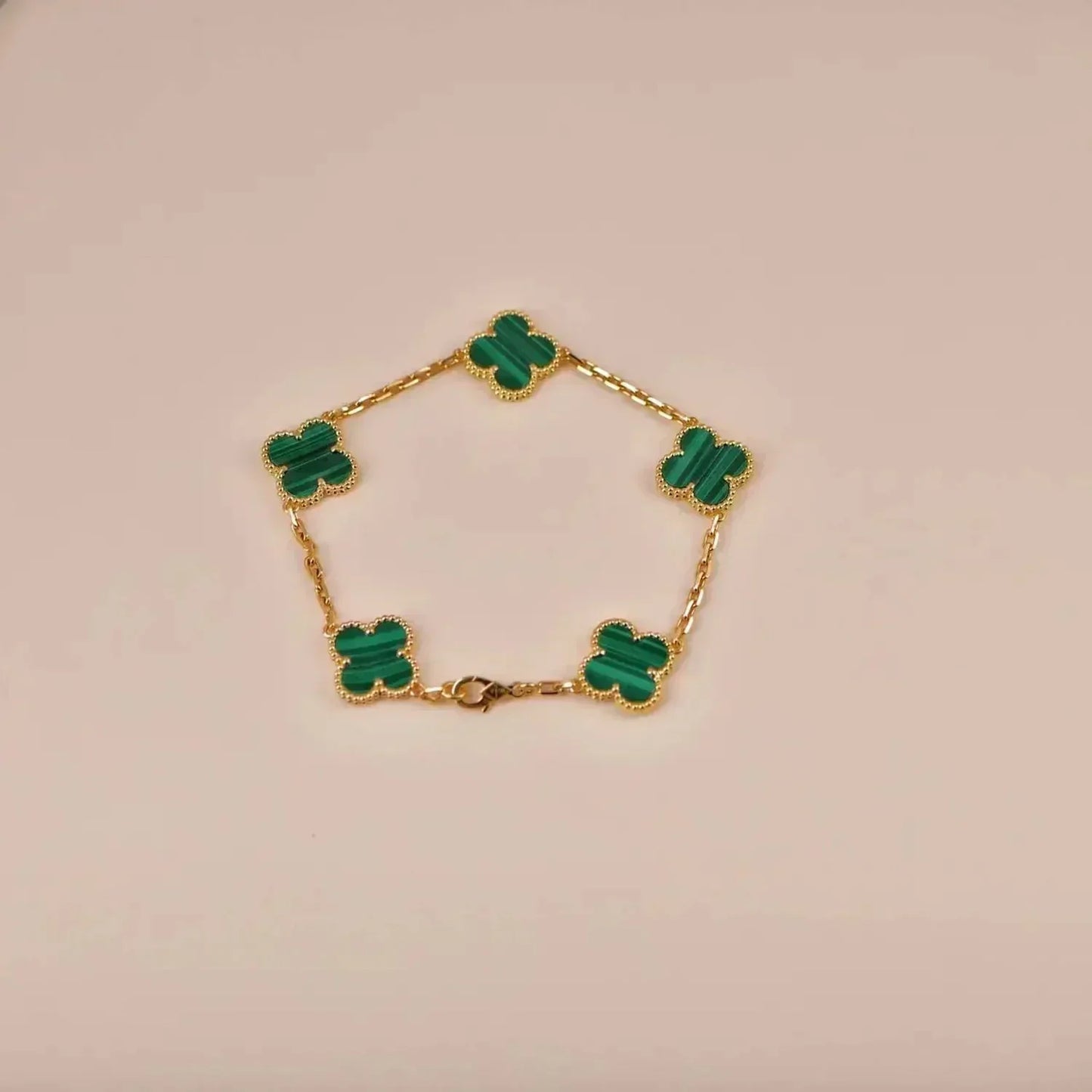 [Vicky] CLOVER 5 MOTIF MALACHITE BRACELET COLLECTION
