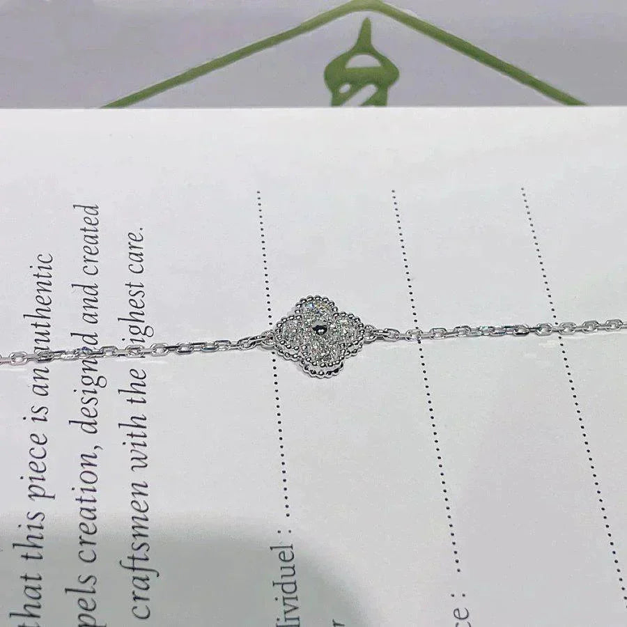 [Vicky]CLOVER  SINGLE FLOWER BRACELET SILVER