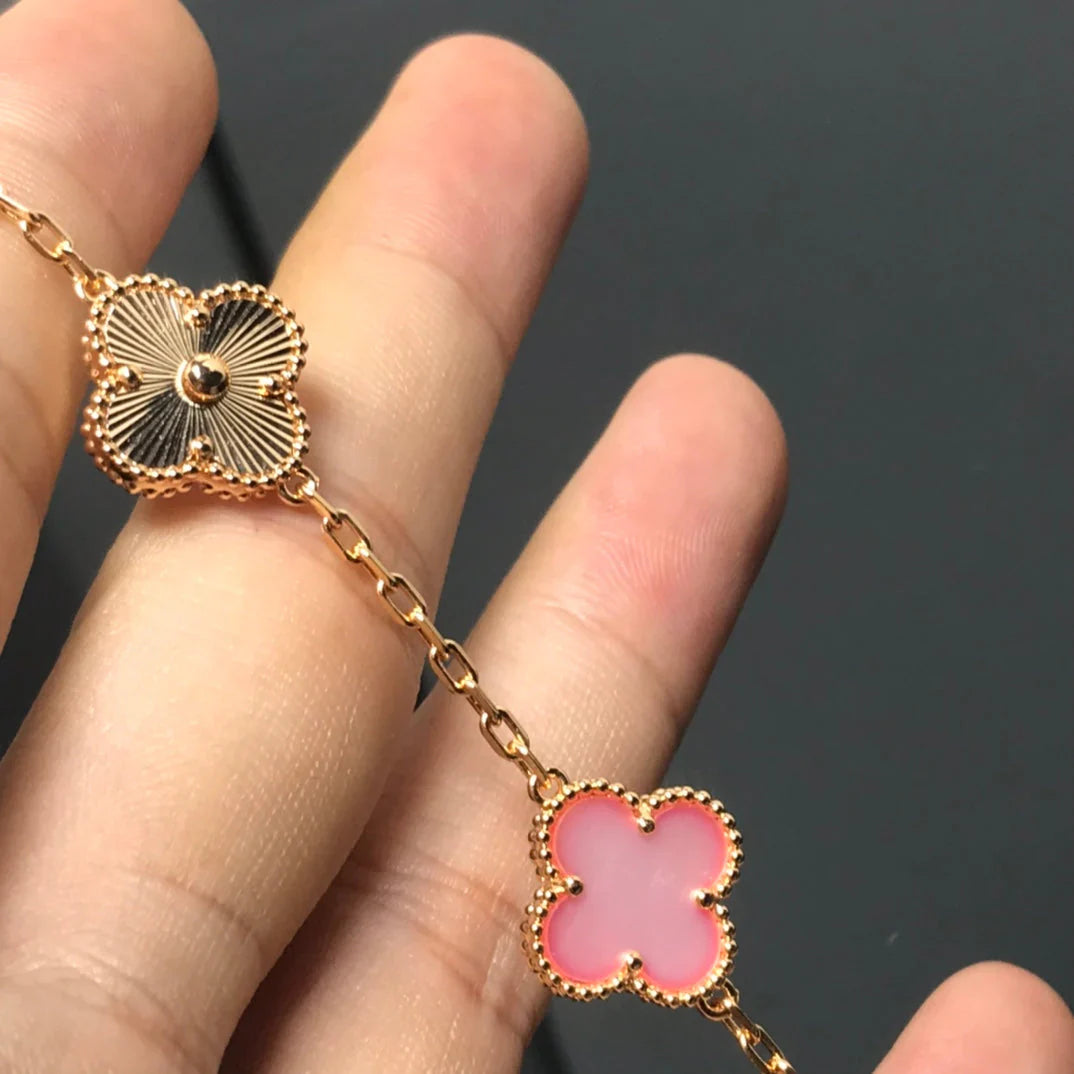 [Vicky] CLOVER 5 MOTIFS  PINK MOP BRACELET COLLECTION