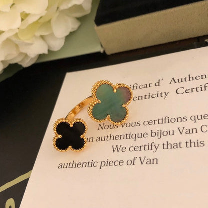 [Vicky]CLOVER BETWEEN THE FINGER RING