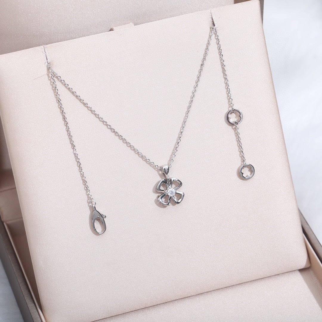 [Vicky]FIOREVER NECKLACE DIAMOND CENTER