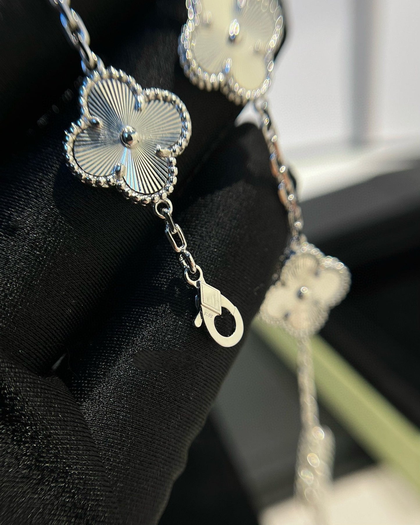 [Vicky]CLOVER SILVER 5 MOTIFS BRACELET